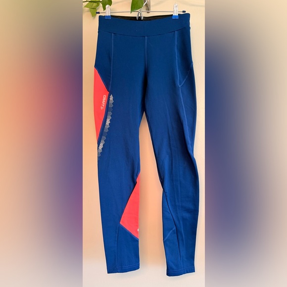 Craft Pants - Craft women’s Vibrant Blue and Coral‎ Leggings size Medium